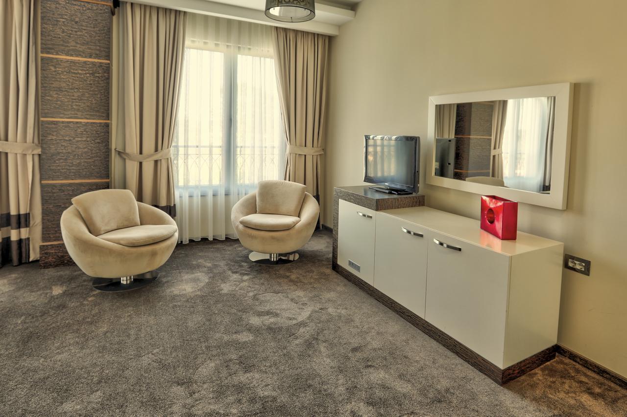 Amazona Hotel Πρίστινα Εξωτερικό φωτογραφία