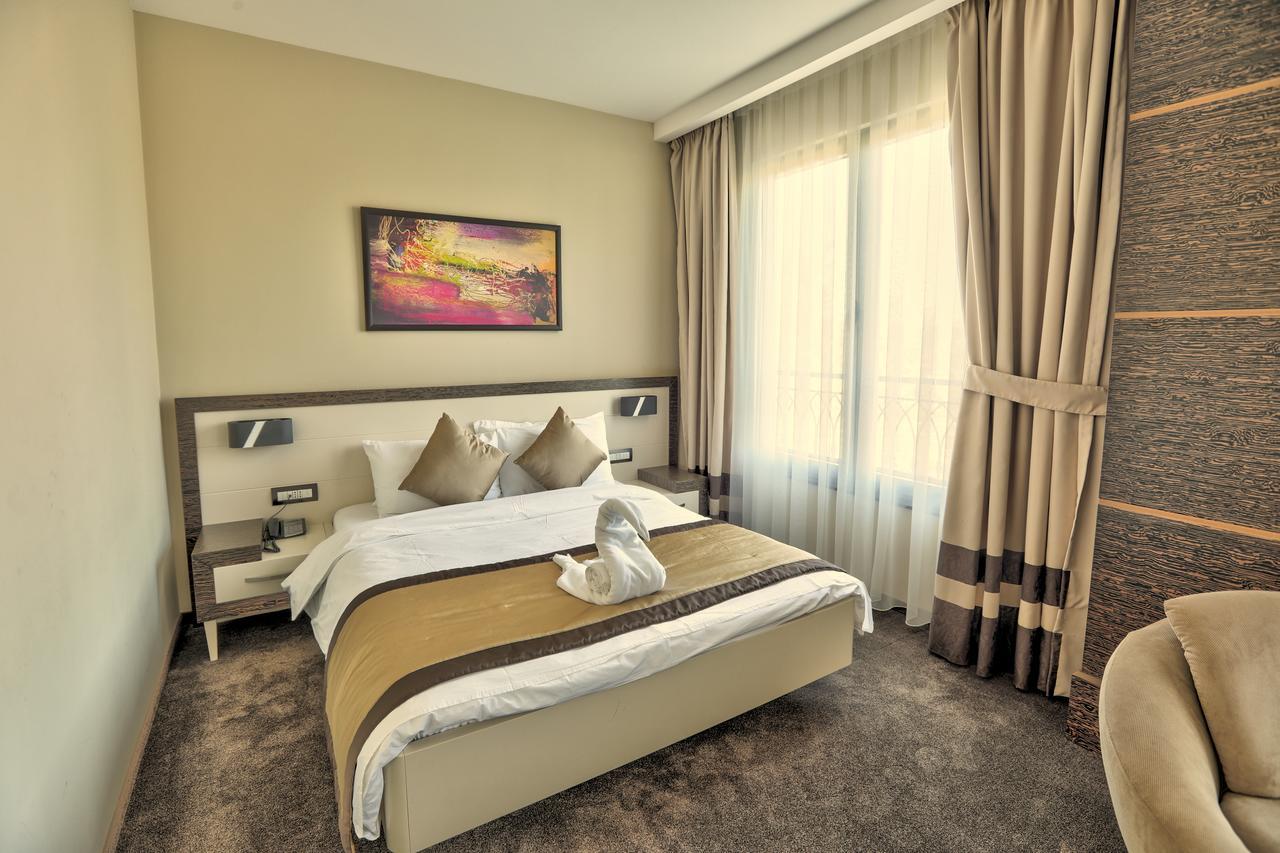 Amazona Hotel Πρίστινα Εξωτερικό φωτογραφία