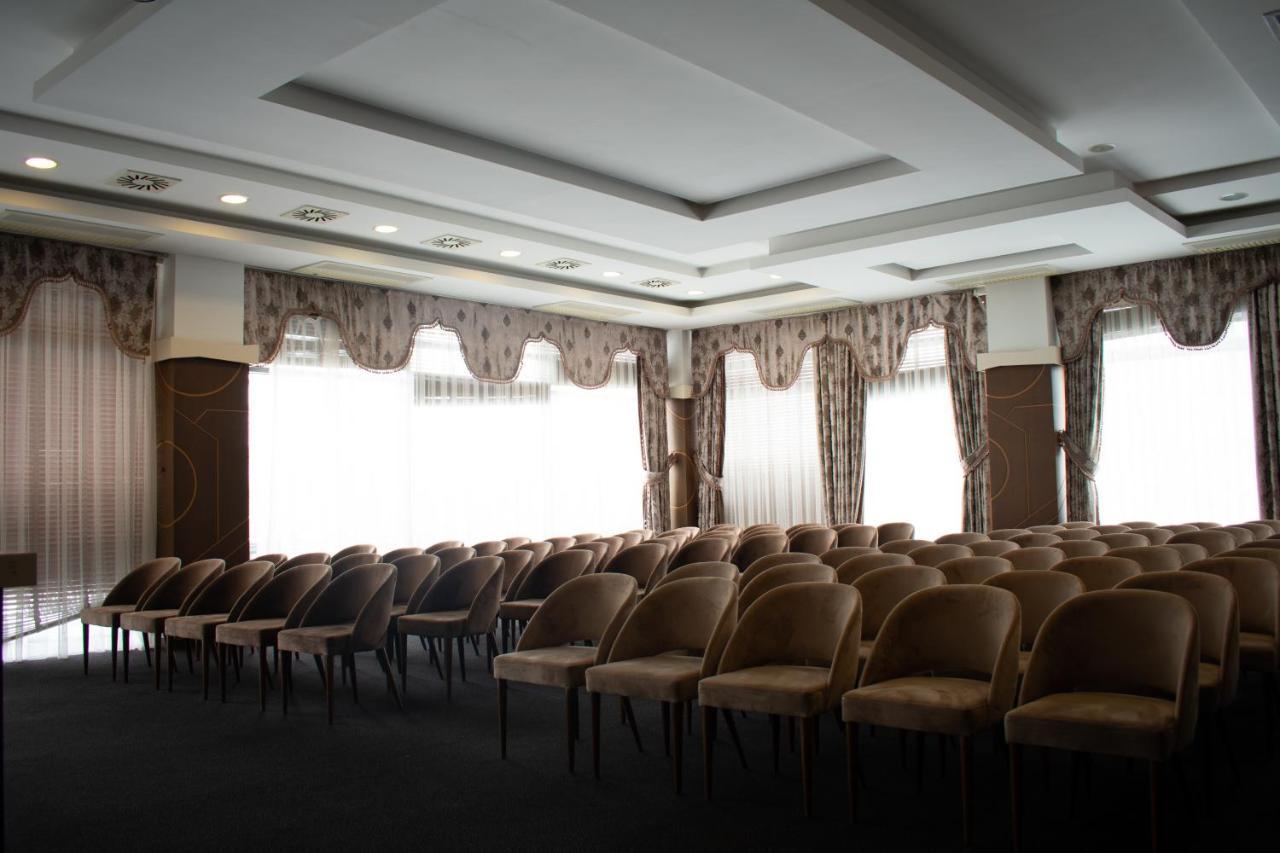 Amazona Hotel Πρίστινα Εξωτερικό φωτογραφία